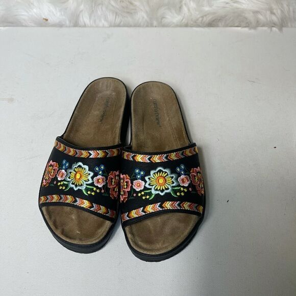 Comfort view Jody#05019 embroidery sandals SZ 7.5W - Picture 1 of 8